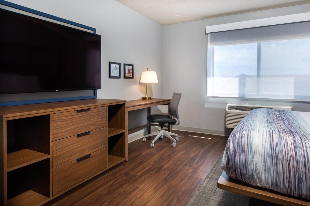 King Room - Mobility Access/Non-Smoking