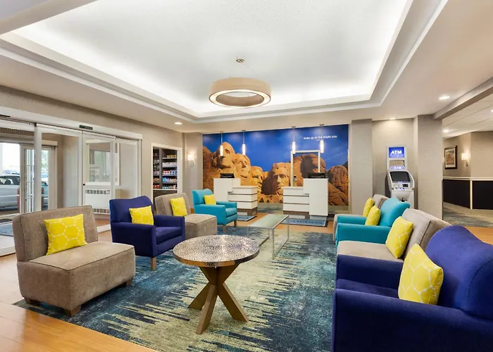 Family Friendly Hotels La Quinta Inn And Suites By Wyndham At Watiki Waterpark