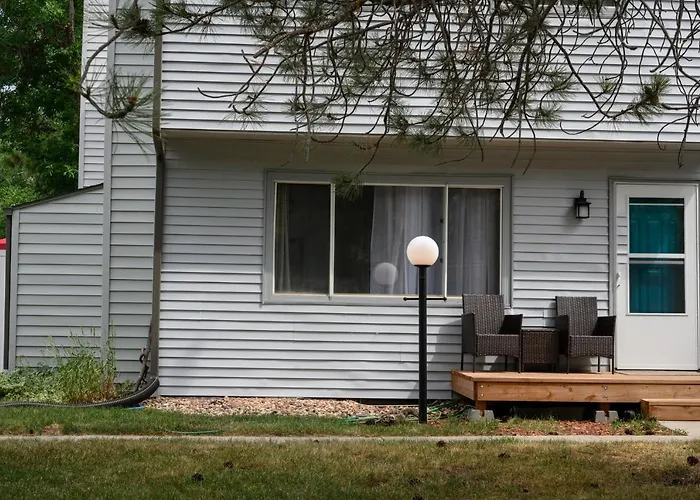 Idlewild Pines Retreat